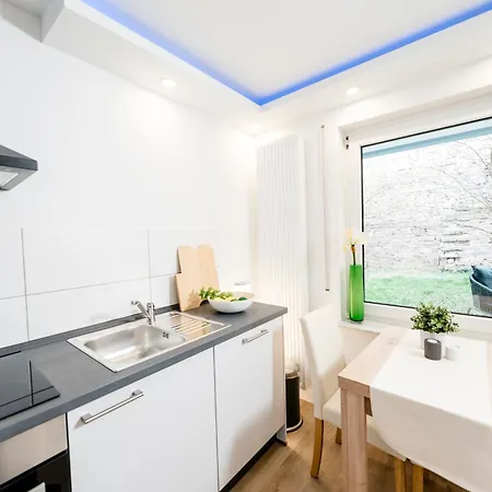 Bellabene Modernes In Zentraler Lage Mit Terrasse, Parkplatz, Smarttv Pforzheim